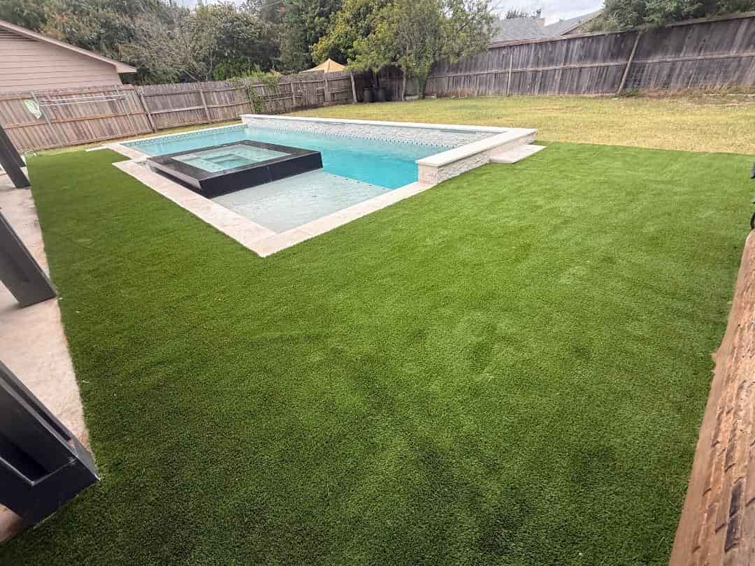 Synthetic grass Lake Travis