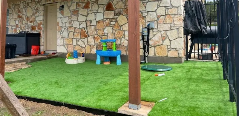 Synthetic grass Lake Travis